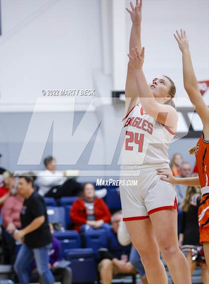 Thumbnail 3 in Southern Boone vs Kirksville (Sophie Cunningham Classic) photogallery.