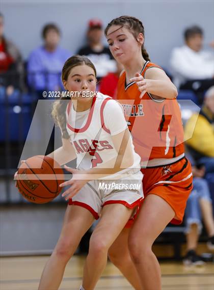 Thumbnail 2 in Southern Boone vs Kirksville (Sophie Cunningham Classic) photogallery.