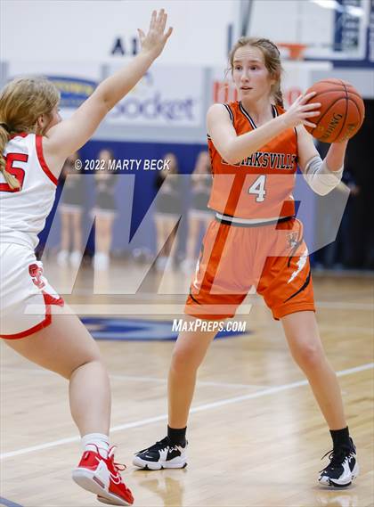 Thumbnail 3 in Southern Boone vs Kirksville (Sophie Cunningham Classic) photogallery.