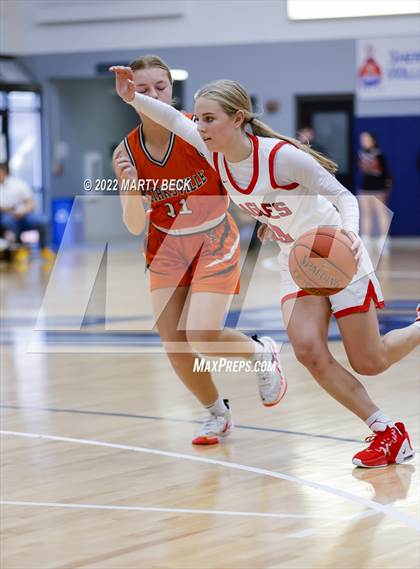 Thumbnail 2 in Southern Boone vs Kirksville (Sophie Cunningham Classic) photogallery.