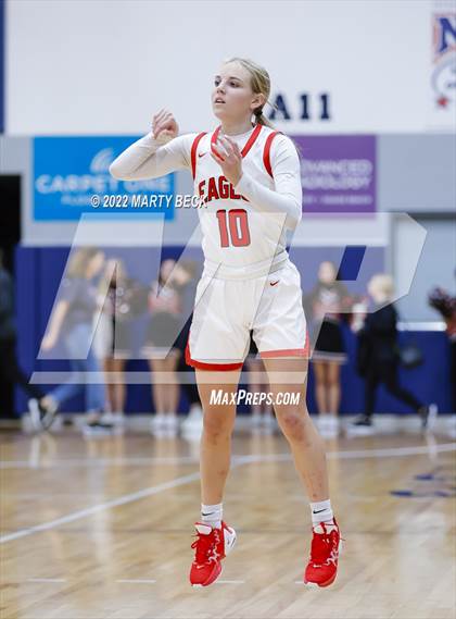 Thumbnail 3 in Southern Boone vs Kirksville (Sophie Cunningham Classic) photogallery.