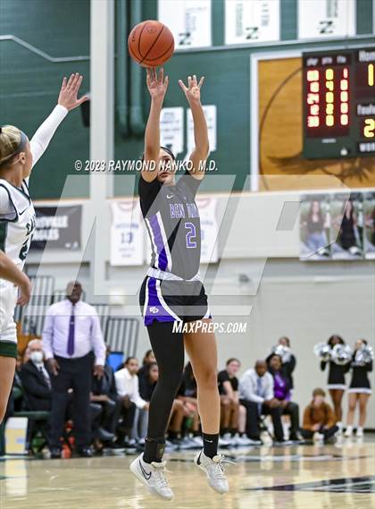 Thumbnail 2 in Ben Davis @ Zionsville photogallery.