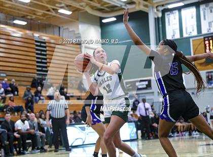 Thumbnail 3 in Ben Davis @ Zionsville photogallery.