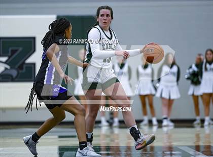 Thumbnail 3 in Ben Davis @ Zionsville photogallery.
