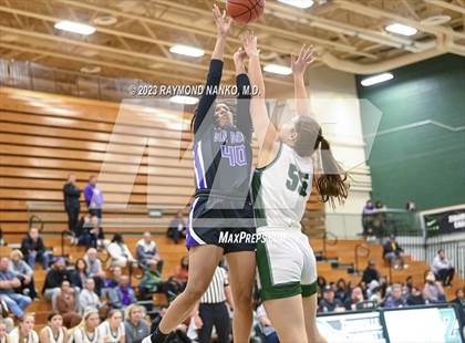 Thumbnail 2 in Ben Davis @ Zionsville photogallery.