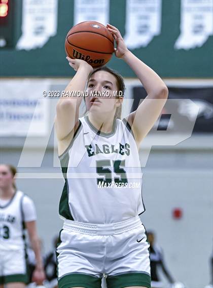 Thumbnail 2 in Ben Davis @ Zionsville photogallery.