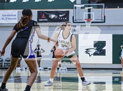 Thumbnail 1 in Ben Davis @ Zionsville photogallery.
