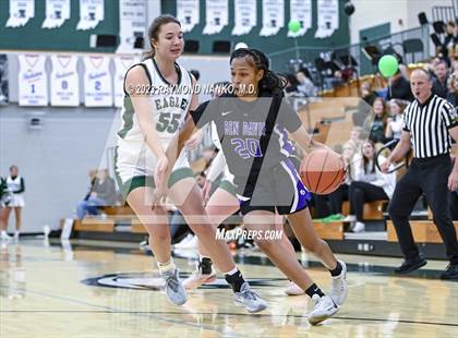 Thumbnail 2 in Ben Davis @ Zionsville photogallery.