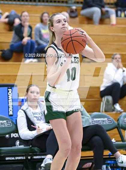 Thumbnail 1 in Ben Davis @ Zionsville photogallery.