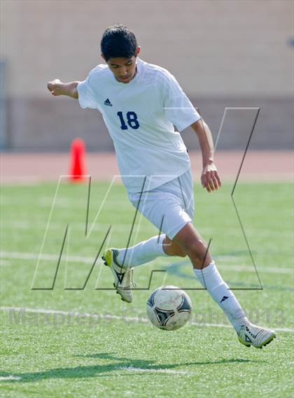 Thumbnail 2 in O'Connor vs Southwest (NISD Boys Soccer Showcase) photogallery.