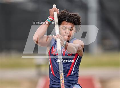 Thumbnail 1 in Generation Park Invitational (Pole Vault) photogallery.