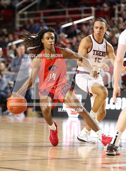 Thumbnail 3 in Silsbee vs. Hardin-Jefferson photogallery.