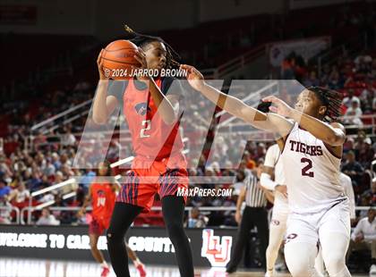 Thumbnail 3 in Silsbee vs. Hardin-Jefferson photogallery.