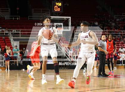 Thumbnail 1 in Silsbee vs. Hardin-Jefferson photogallery.