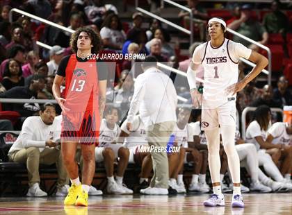 Thumbnail 1 in Silsbee vs. Hardin-Jefferson photogallery.