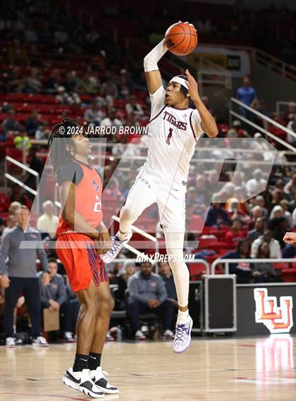 Thumbnail 1 in Silsbee vs. Hardin-Jefferson photogallery.