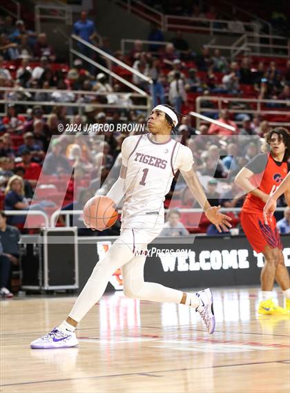 Thumbnail 2 in Silsbee vs. Hardin-Jefferson photogallery.