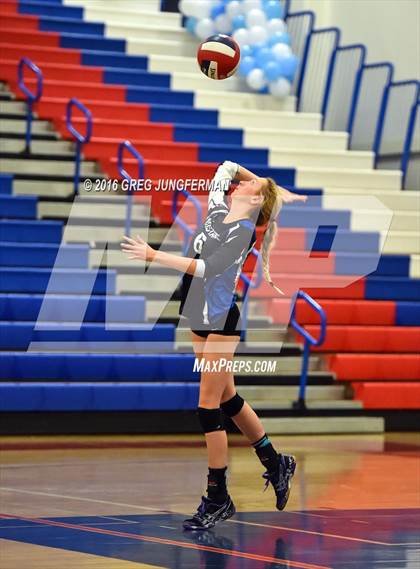 Thumbnail 3 in Monte Vista Christian vs. Sacred Heart Prep (CIF CCS D4 Final) photogallery.