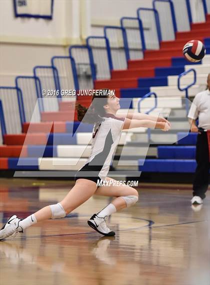 Thumbnail 3 in Monte Vista Christian vs. Sacred Heart Prep (CIF CCS D4 Final) photogallery.