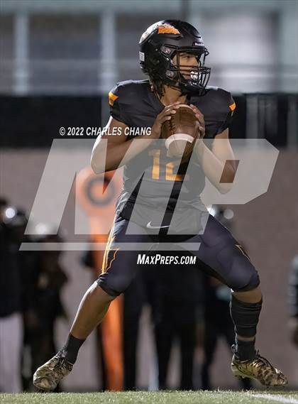 Thumbnail 3 in Lemoore vs McClymonds (CIF Div 2-AA Regional Final) photogallery.