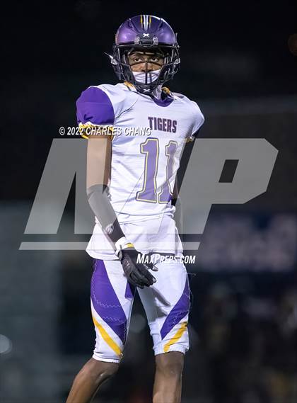 Thumbnail 3 in Lemoore vs McClymonds (CIF Div 2-AA Regional Final) photogallery.