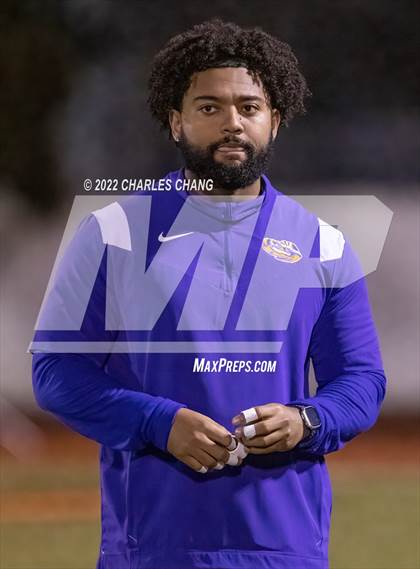 Thumbnail 3 in Lemoore vs McClymonds (CIF Div 2-AA Regional Final) photogallery.