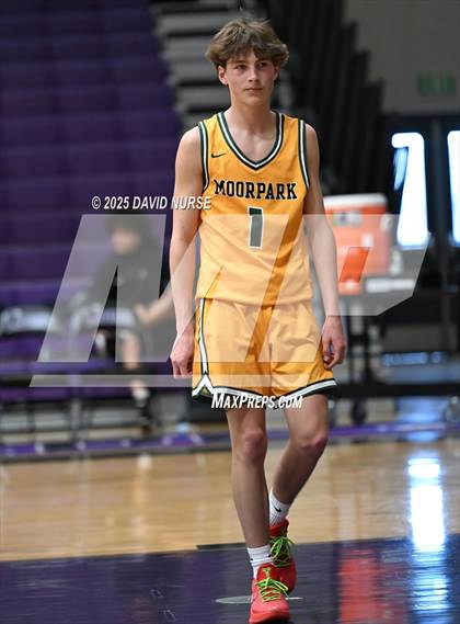 Thumbnail 3 in AGBU vs. Moorpark photogallery.