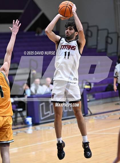 Thumbnail 2 in AGBU vs. Moorpark photogallery.
