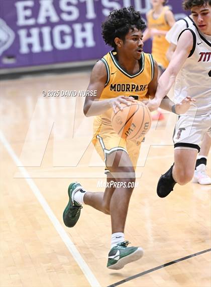 Thumbnail 1 in AGBU vs. Moorpark photogallery.