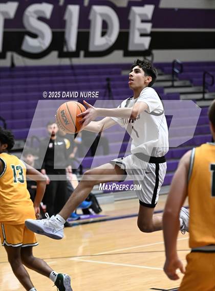 Thumbnail 1 in AGBU vs. Moorpark photogallery.
