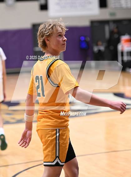 Thumbnail 3 in AGBU vs. Moorpark photogallery.