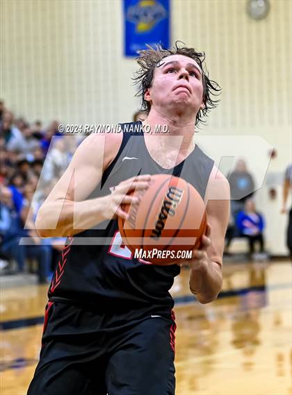 Thumbnail 2 in Wapahani vs. Tipton (ISHAA 2A Region 19 Final) photogallery.