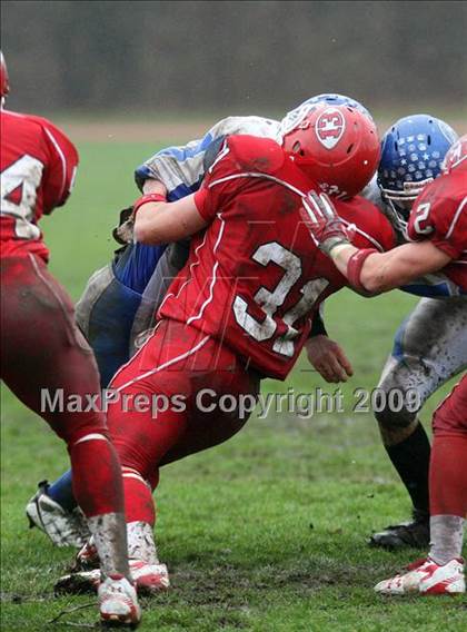 Thumbnail 2 in Riverhead @ East Islip (Section 11 D2 Semifinal) photogallery.