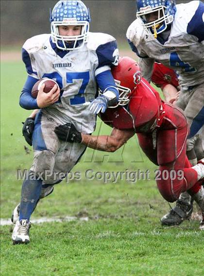 Thumbnail 2 in Riverhead @ East Islip (Section 11 D2 Semifinal) photogallery.