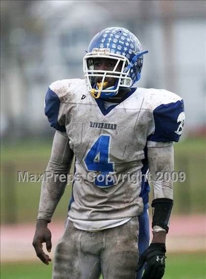 Thumbnail 2 in Riverhead @ East Islip (Section 11 D2 Semifinal) photogallery.
