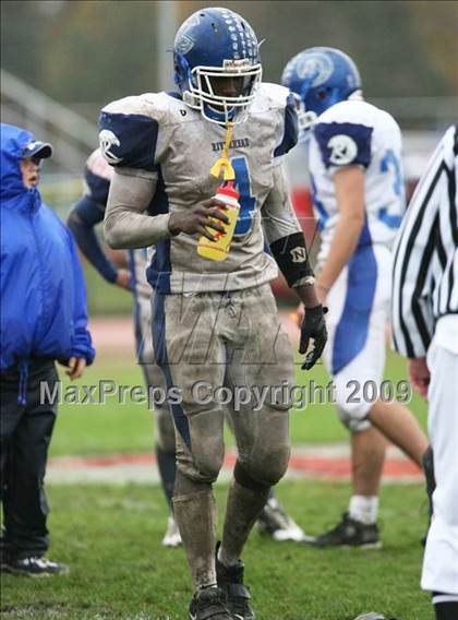 Thumbnail 3 in Riverhead @ East Islip (Section 11 D2 Semifinal) photogallery.