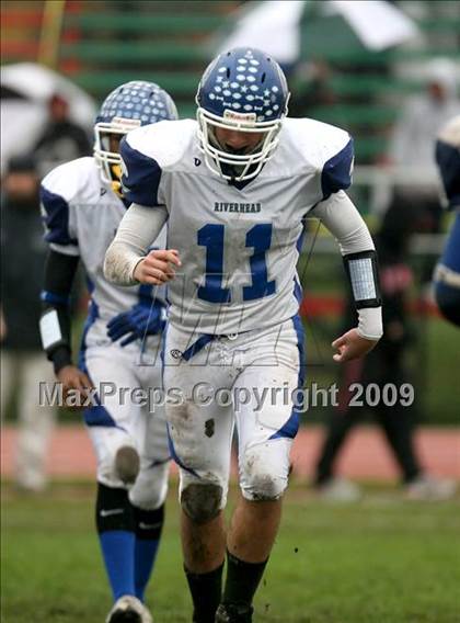 Thumbnail 3 in Riverhead @ East Islip (Section 11 D2 Semifinal) photogallery.
