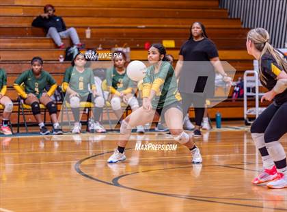 Thumbnail 2 in Harnett Central @ Pine Forest photogallery.