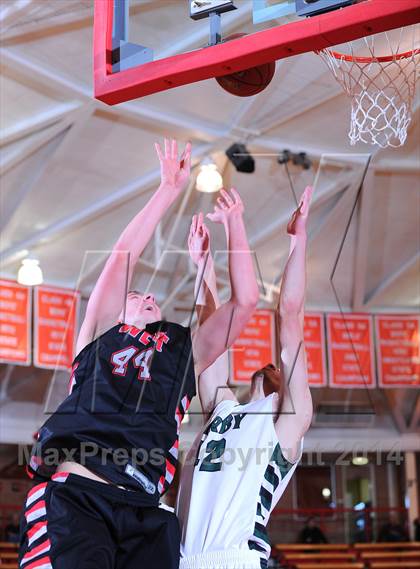 Thumbnail 2 in Blue Valley West vs Derby (McPherson Invitational) photogallery.