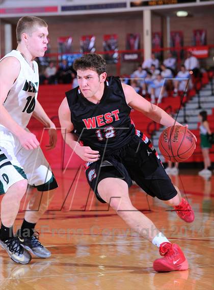 Thumbnail 2 in Blue Valley West vs Derby (McPherson Invitational) photogallery.