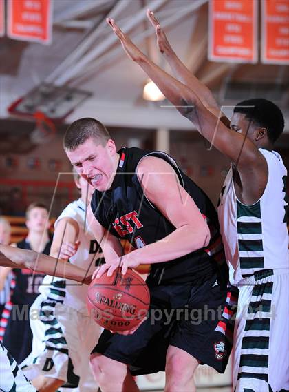 Thumbnail 3 in Blue Valley West vs Derby (McPherson Invitational) photogallery.