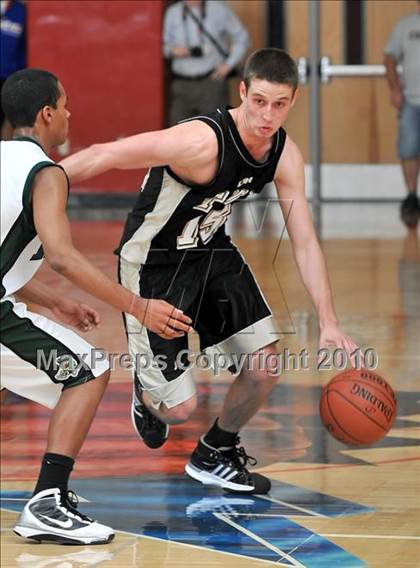 Thumbnail 3 in Tarbut V'torah vs. Ribet Academy (CIF SS D6AA Final) photogallery.