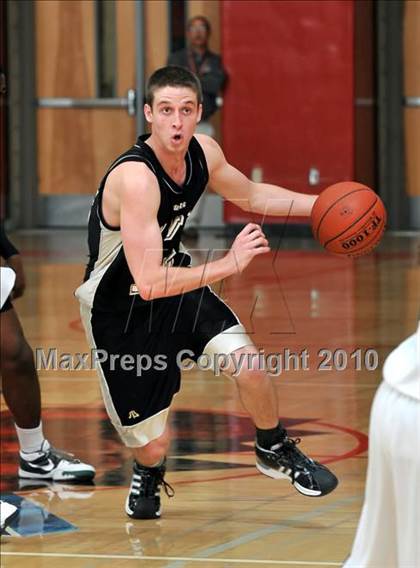 Thumbnail 1 in Tarbut V'torah vs. Ribet Academy (CIF SS D6AA Final) photogallery.