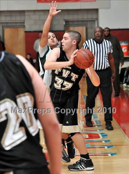 Thumbnail 2 in Tarbut V'torah vs. Ribet Academy (CIF SS D6AA Final) photogallery.