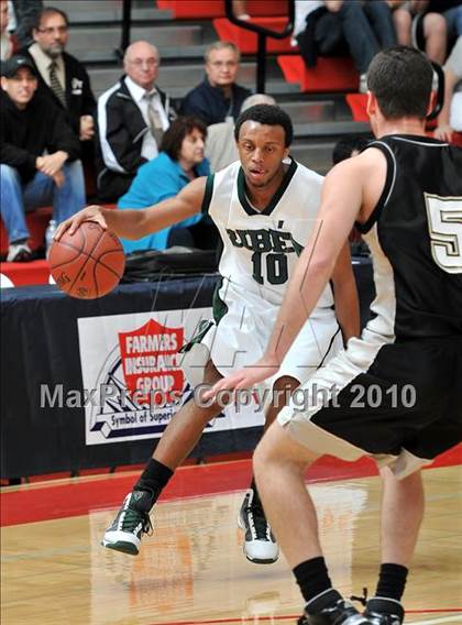 Thumbnail 3 in Tarbut V'torah vs. Ribet Academy (CIF SS D6AA Final) photogallery.