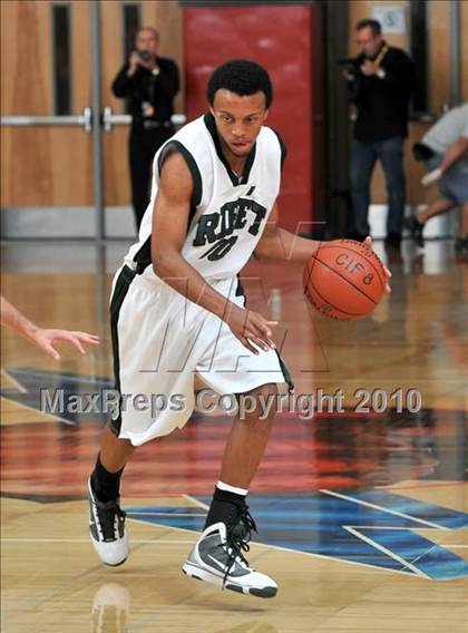 Thumbnail 1 in Tarbut V'torah vs. Ribet Academy (CIF SS D6AA Final) photogallery.