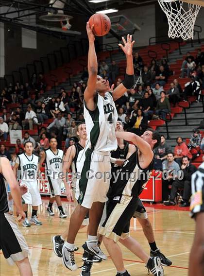Thumbnail 3 in Tarbut V'torah vs. Ribet Academy (CIF SS D6AA Final) photogallery.