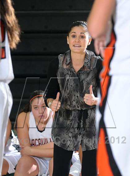 Thumbnail 3 in Davis vs. Vacaville (Ram Jam Winter Classic) photogallery.