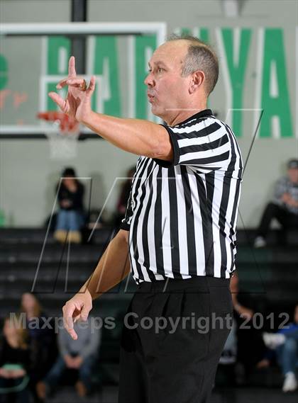 Thumbnail 2 in Davis vs. Vacaville (Ram Jam Winter Classic) photogallery.