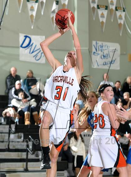Thumbnail 3 in Davis vs. Vacaville (Ram Jam Winter Classic) photogallery.